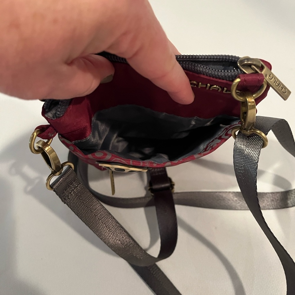 Chala Pet Paw Crossbody - Picture 6 of 11